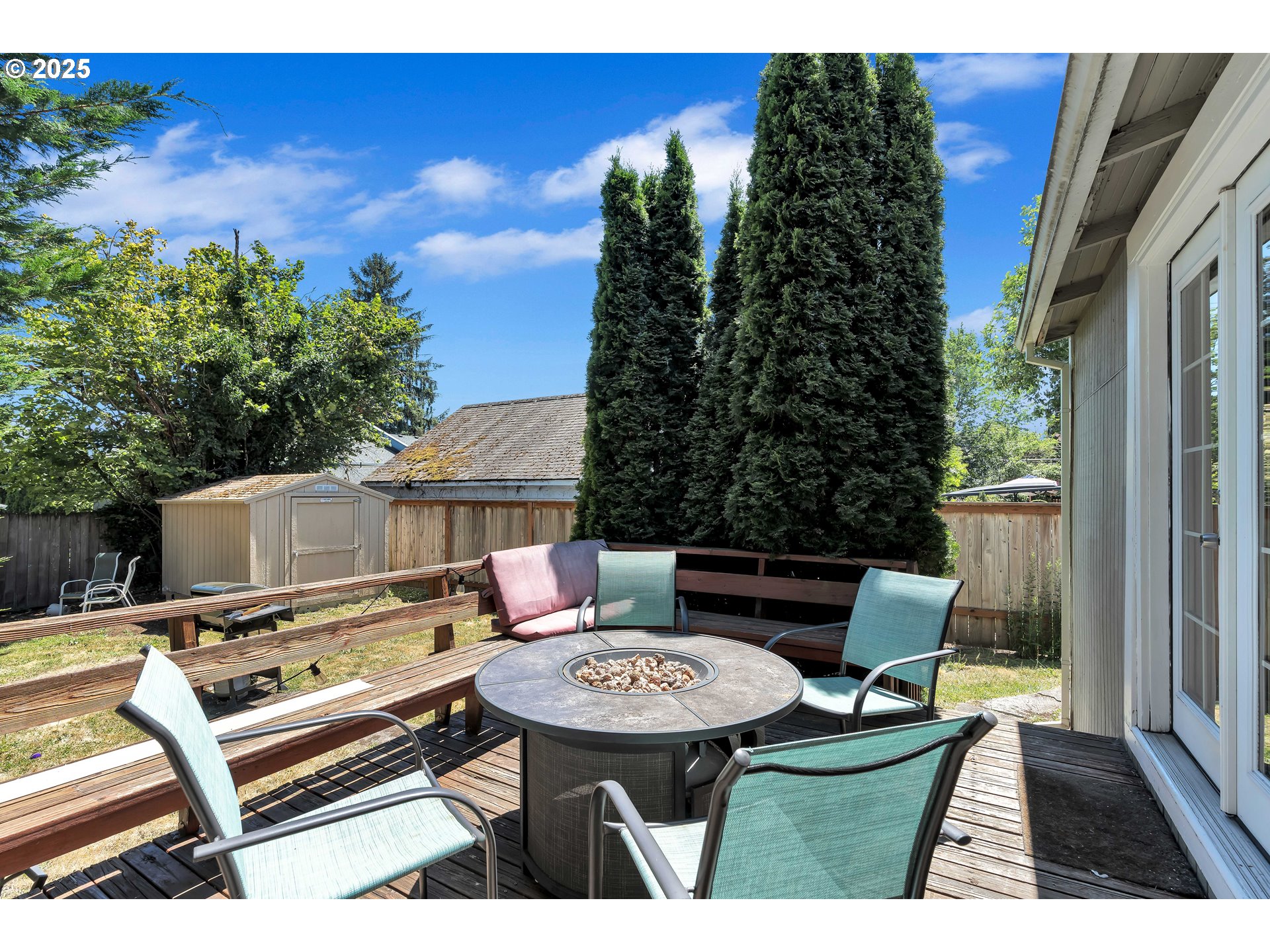 402 Southeast 75th Avenue Portland, OR 97215 - Photo 38 of 48
