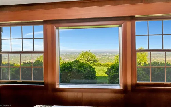 $1,248,000 | 215 Casa Robles Drive, Moravian Falls, NC 28654