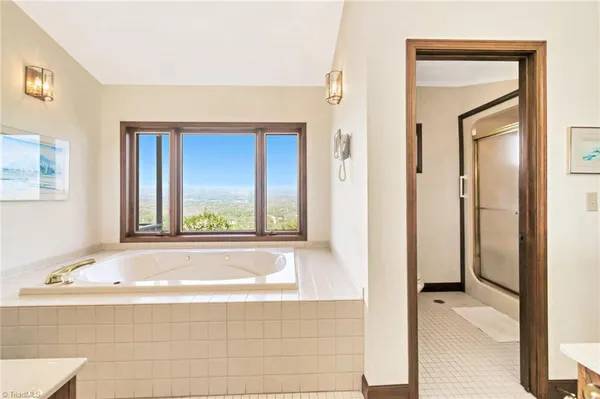 $1,248,000 | 215 Casa Robles Drive, Moravian Falls, NC 28654