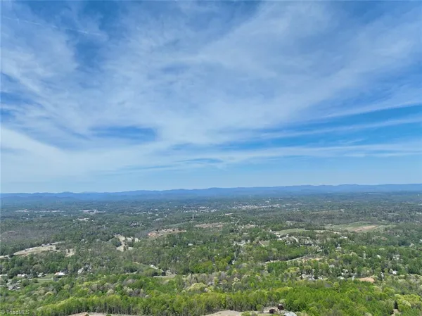 $1,248,000 | 215 Casa Robles Drive, Moravian Falls, NC 28654