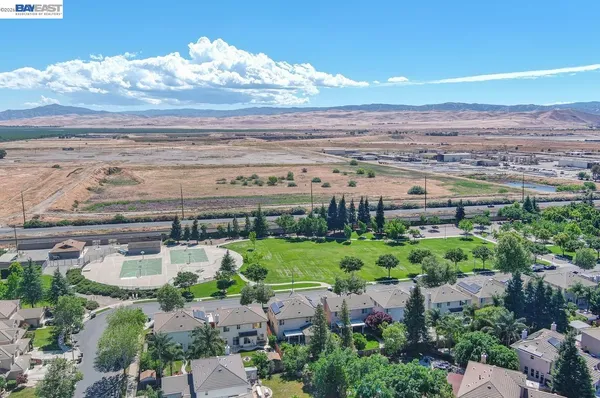 $739,998 | 4547 Glenbrook Drive, Tracy, CA 95377