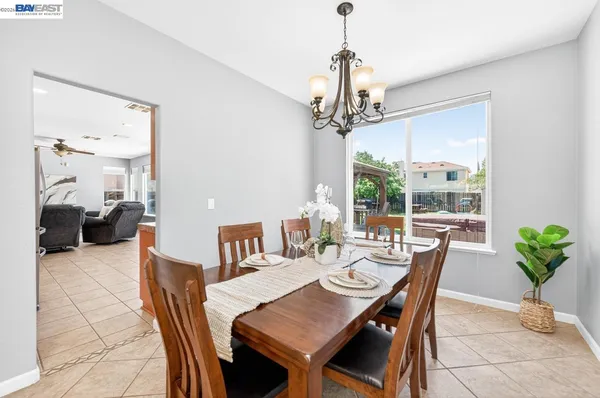 $739,998 | 4547 Glenbrook Drive, Tracy, CA 95377