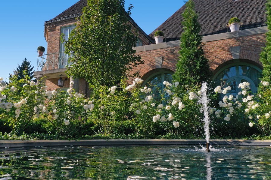 1460 Lake Road Lake Forest, IL 60045 - Photo 54 of 61 a view of lake background with house