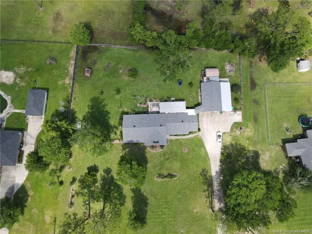 $299,000 | 2730 Scarlett Drive, Lake Charles, LA 70611