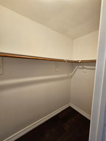 $2,000 | 9207 Dairy View Lane, Houston, TX 77099