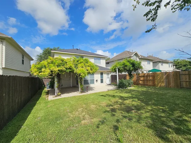 $2,000 | 9207 Dairy View Lane, Houston, TX 77099