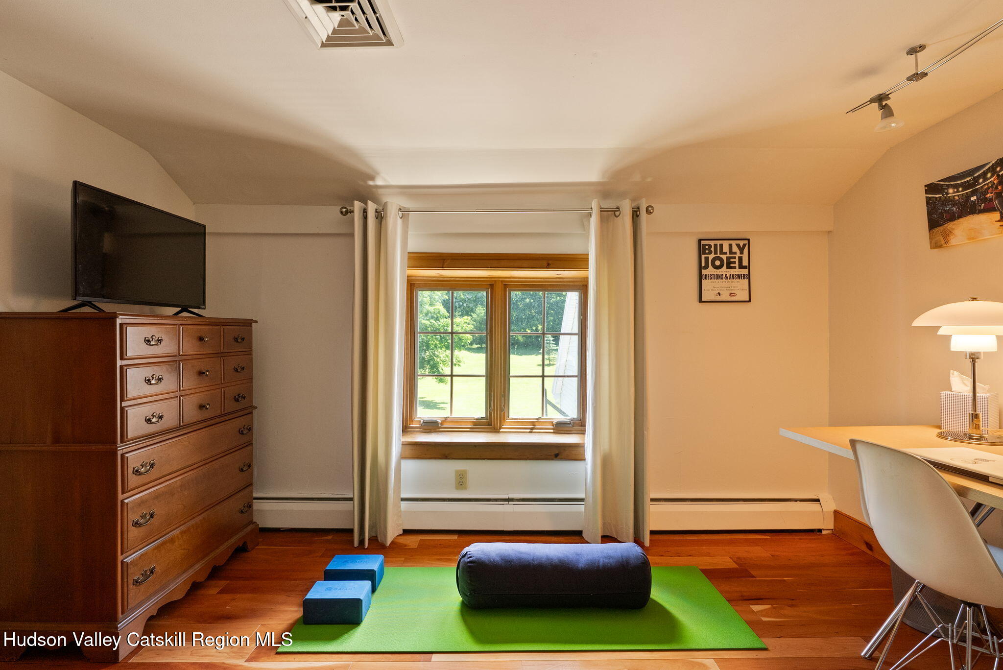 16 Carriage House Road Catskill, NY 12414 - Photo 59 of 74 guest room