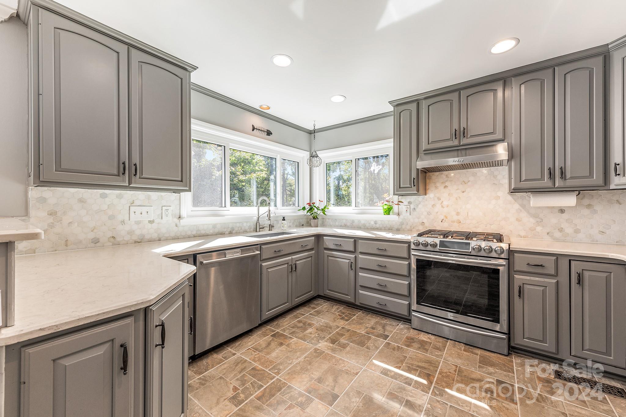 235 Dashers Den Fort Mill, SC 29708 - Photo 7 of 46