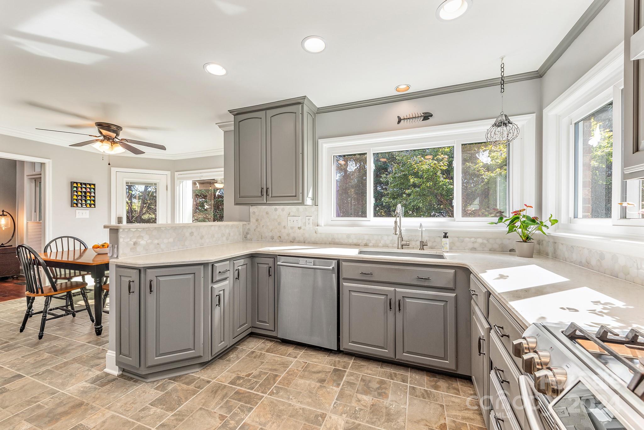 235 Dashers Den Fort Mill, SC 29708 - Photo 8 of 46