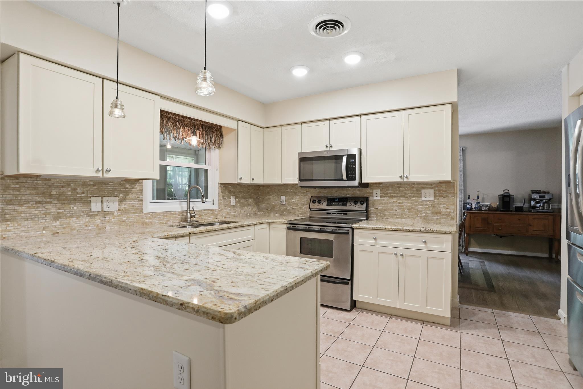 1084 Ridge Road South Martinsburg, WV 25403 - Photo 14 of 56