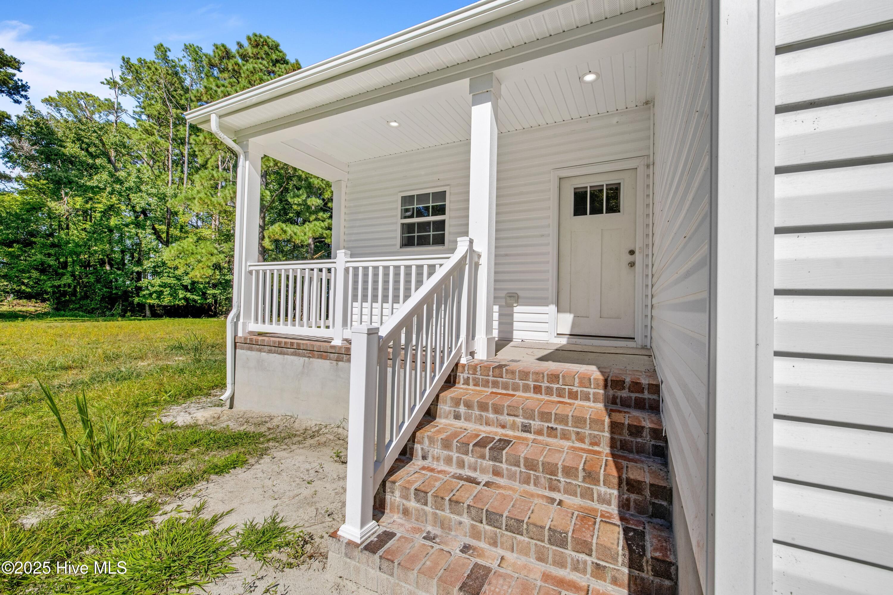 158 Texas Road Shiloh, NC 27974 - Photo 28 of 43 Cozy front porch.