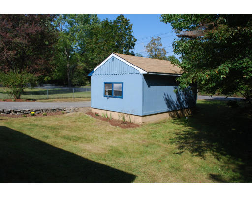66 Catacunemaug Road Shirley, MA 01464 - Photo 8 of 10