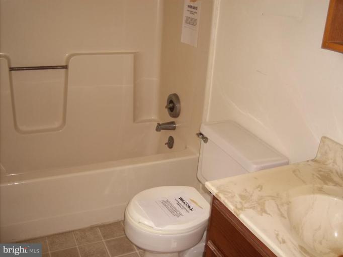 5301 Timber Ridge Road Berkeley Springs, WV 25411 - Photo 4 of 5 Bath #1