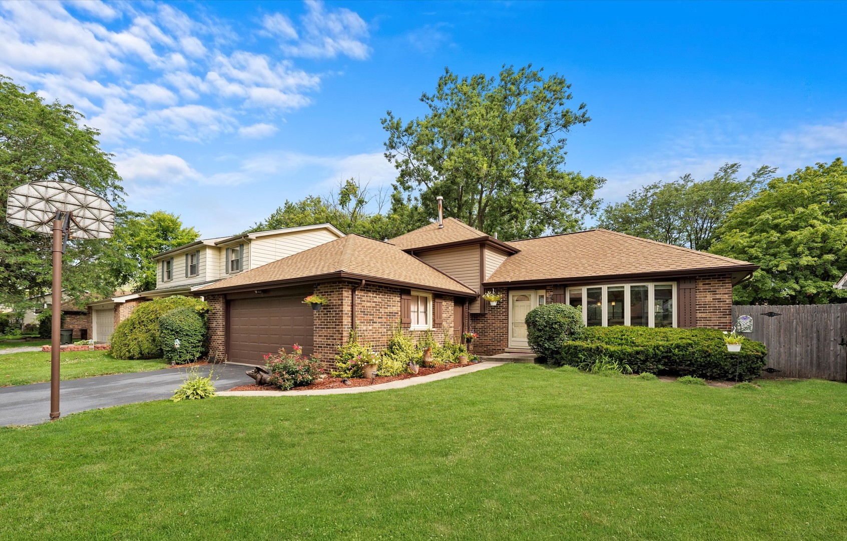 1102 185th Place Homewood, IL 60430 - Photo 1 of 19 Gallery Image 1
