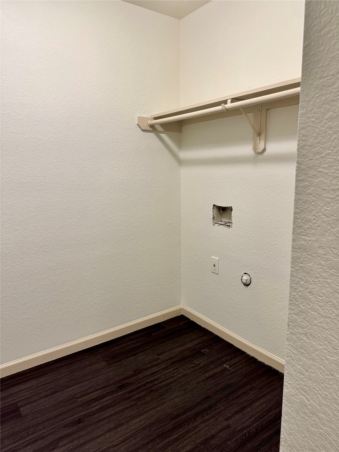 624 Luke Street, Unit A Dayton, TX 77535 - Photo 14 of 20 a view of a small space