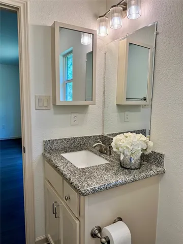 $1,550 | 624 Luke Street, Unit A, Dayton, TX 77535