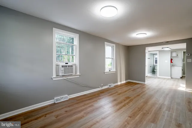 $234,900 | 127 West Holly Avenue, Pitman, NJ 08071