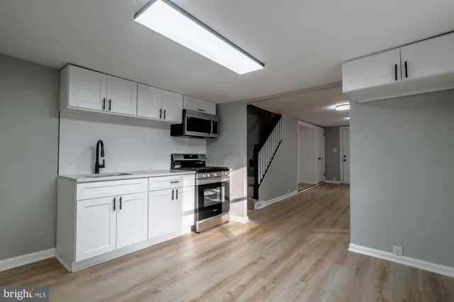 $234,900 | 127 West Holly Avenue, Pitman, NJ 08071