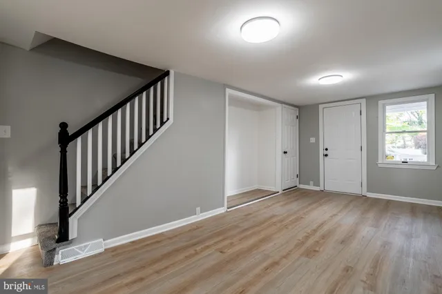 $234,900 | 127 West Holly Avenue, Pitman, NJ 08071