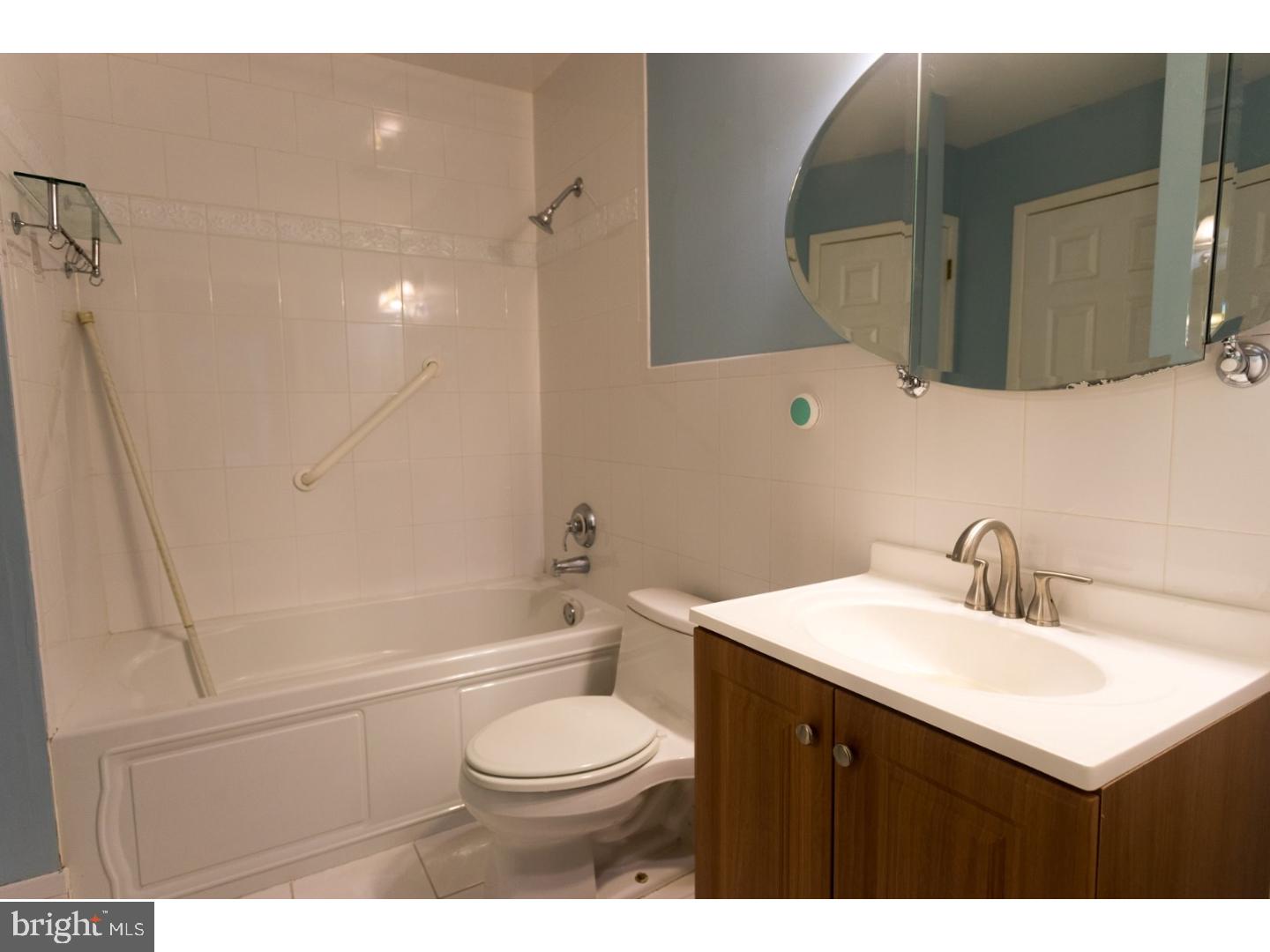 21 Christopher Road Voorhees, NJ 08043 - Photo 19 of 25 Master Bathroom