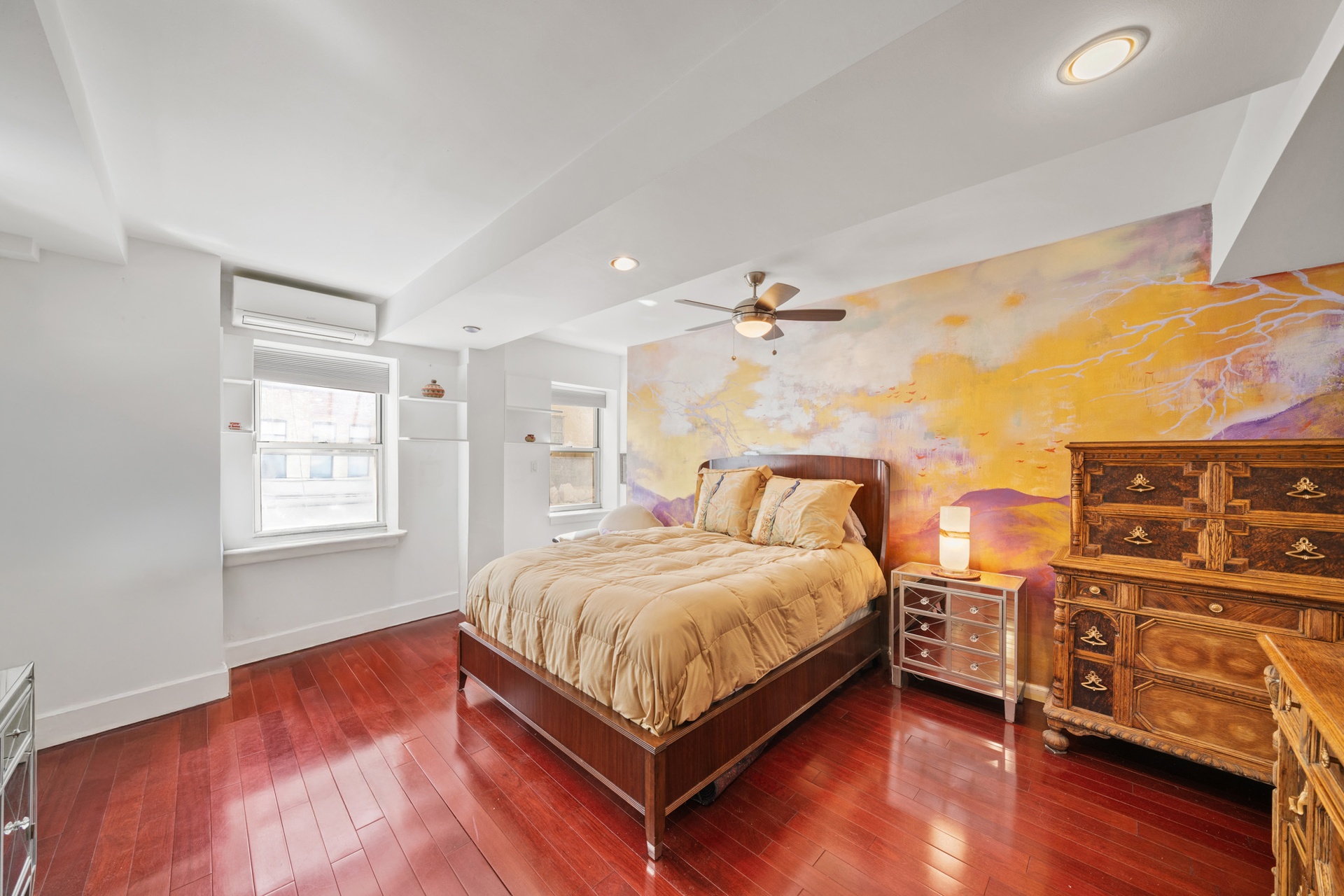 111 Hicks Street, Unit 5QR Brooklyn, NY 11201 - Photo 10 of 19 a bedroom with a bed and wooden floor
