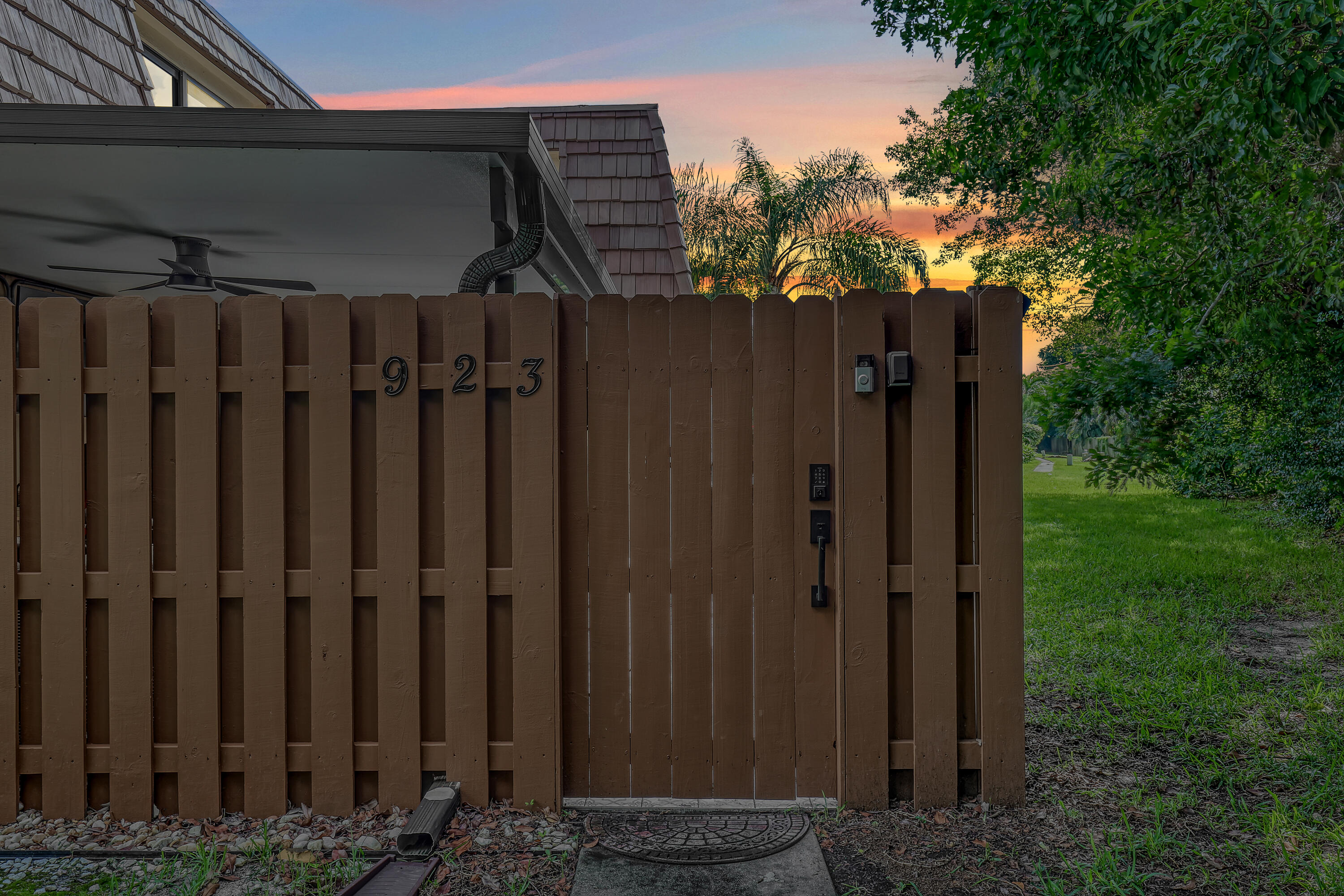 923 Springdale Circle Palm Springs, FL 33461 - Photo 5 of 26 a view of a house with backyard