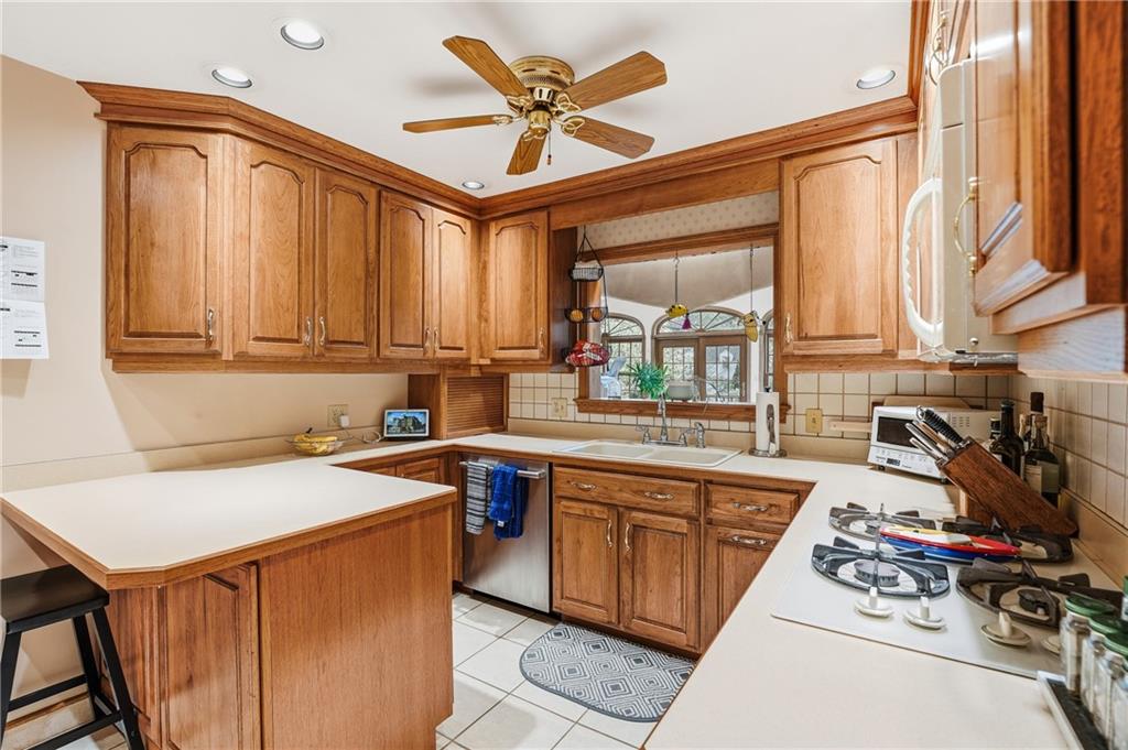 1325 Stanton Street Sharon, PA 16146 - Photo 14 of 33