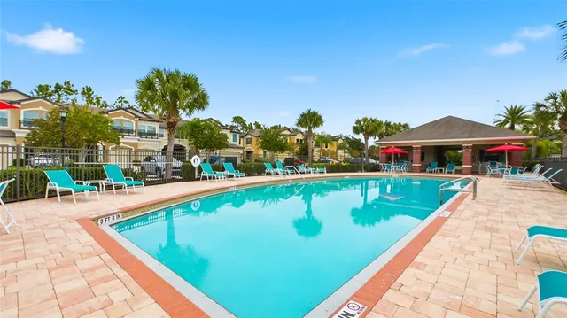 a picture of a room with a floor plan