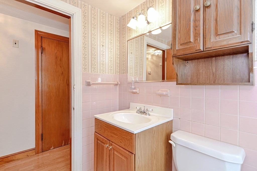 19 Benson Road Stoughton, MA 02072 - Photo 11 of 32 Gallery Image 11