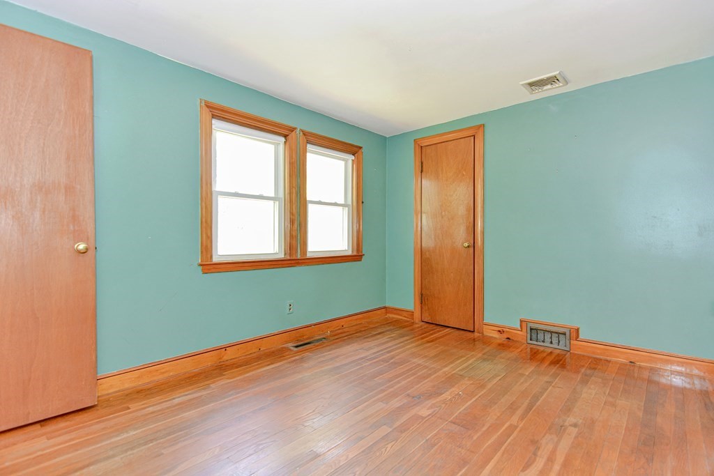 19 Benson Road Stoughton, MA 02072 - Photo 13 of 32 Gallery Image 13