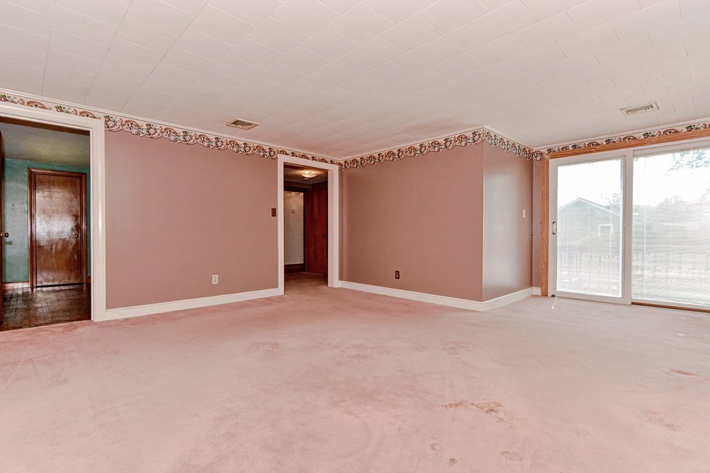 19 Benson Road Stoughton, MA 02072 - Photo 18 of 32 Gallery Image 18