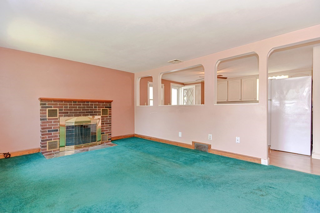 19 Benson Road Stoughton, MA 02072 - Photo 8 of 32 Gallery Image 8