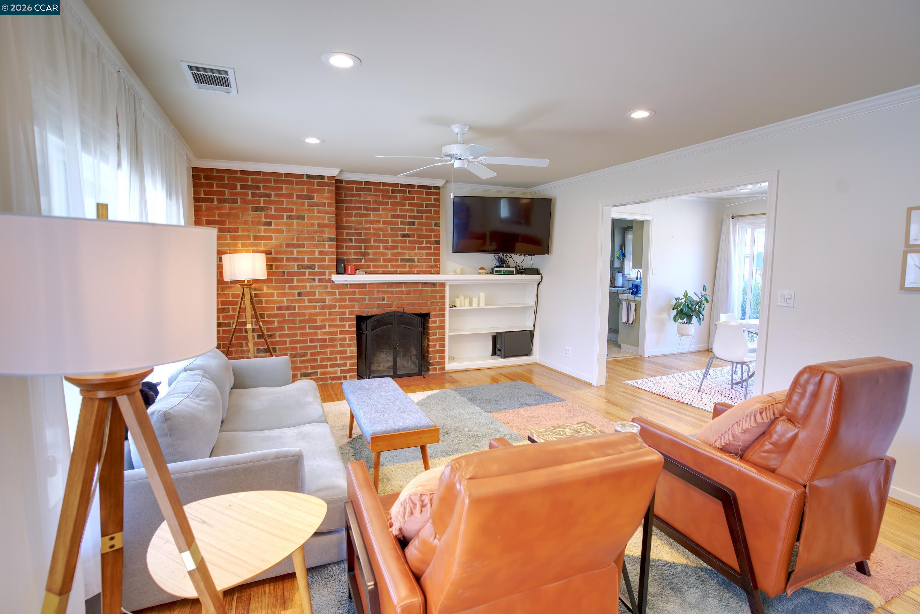 1213 Grove Way Concord, CA 94518 - Photo 4 of 18