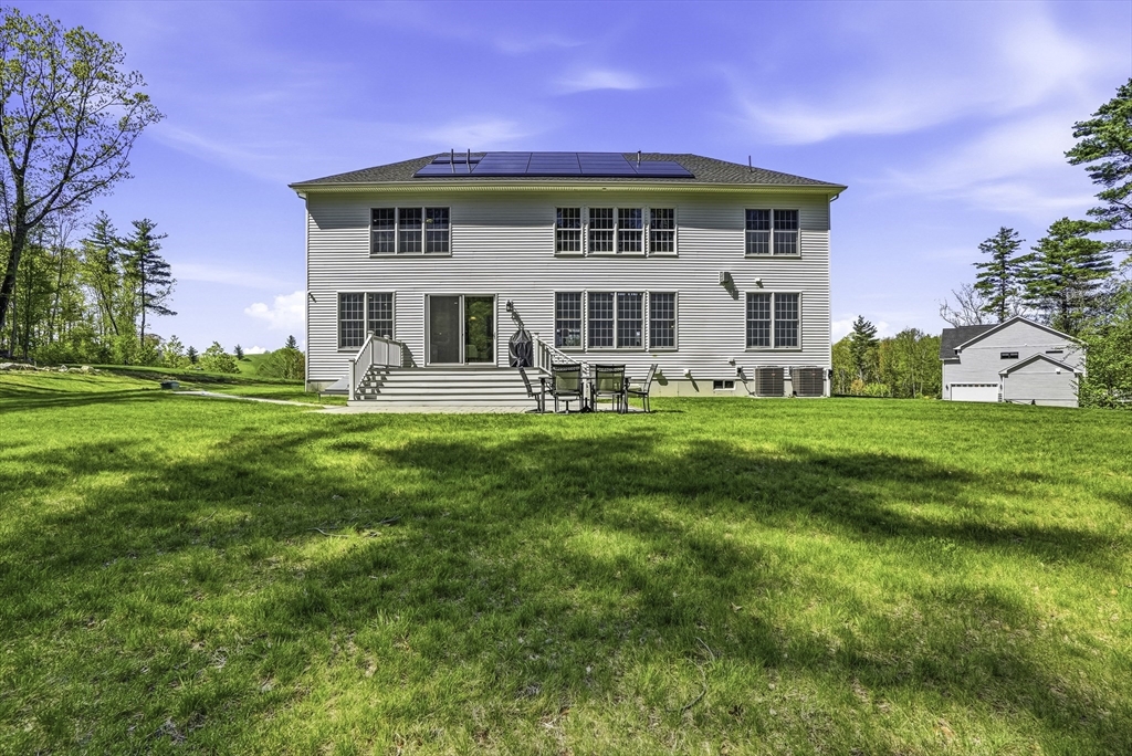 60 Chamberlain Street Hopkinton, MA 01748 - Photo 4 of 41