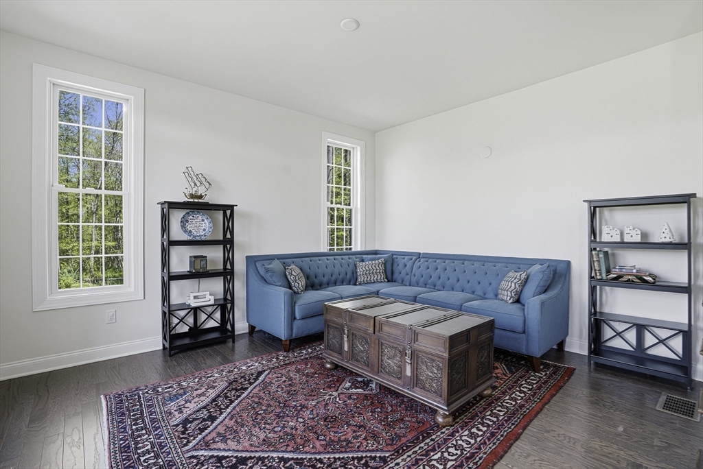 60 Chamberlain Street Hopkinton, MA 01748 - Photo 9 of 41