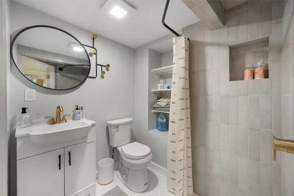 $825,000 | 3 Fellsmere Avenue, Wakefield, MA 01880