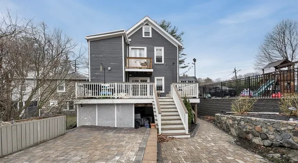 $825,000 | 3 Fellsmere Avenue, Wakefield, MA 01880