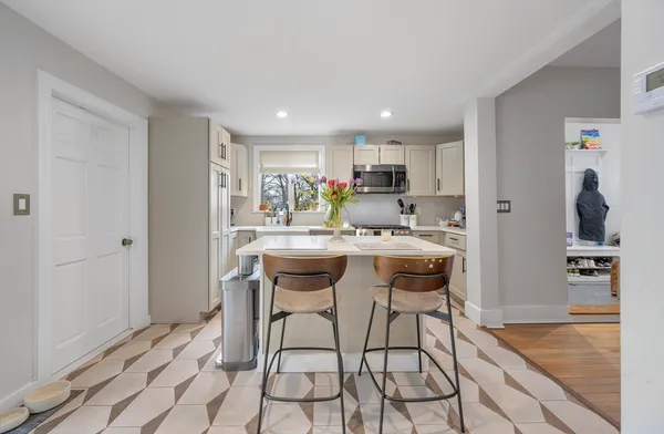 $825,000 | 3 Fellsmere Avenue, Wakefield, MA 01880