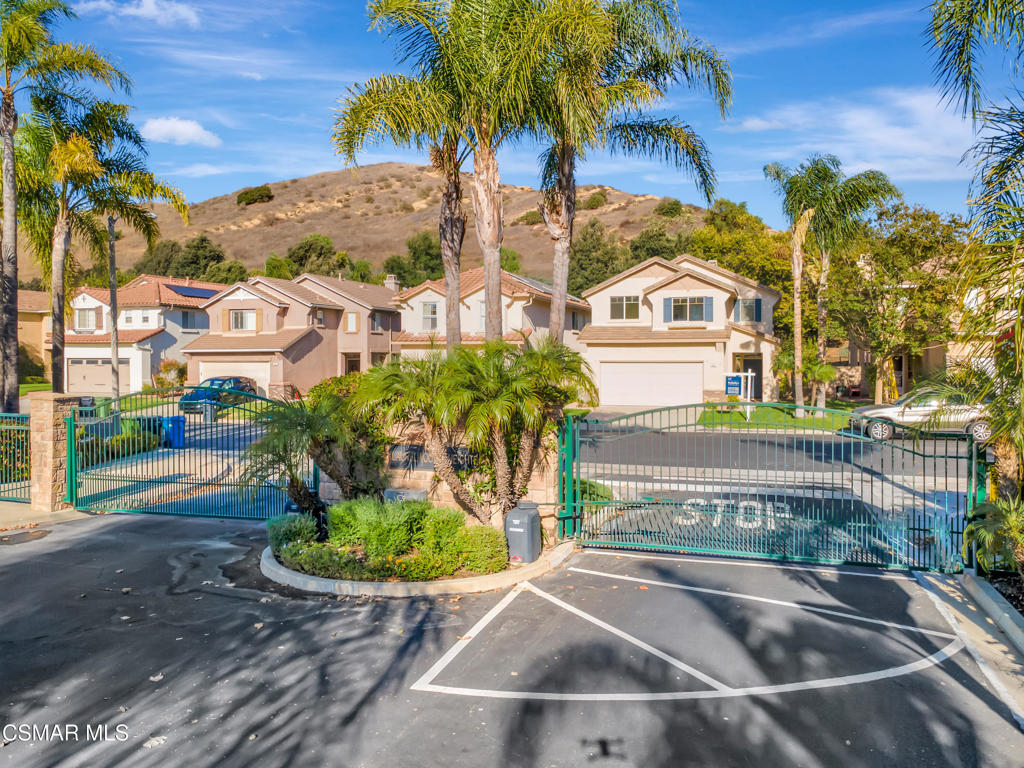 531 Shadow Lane Simi Valley, CA 93065 - Photo 34 of 36