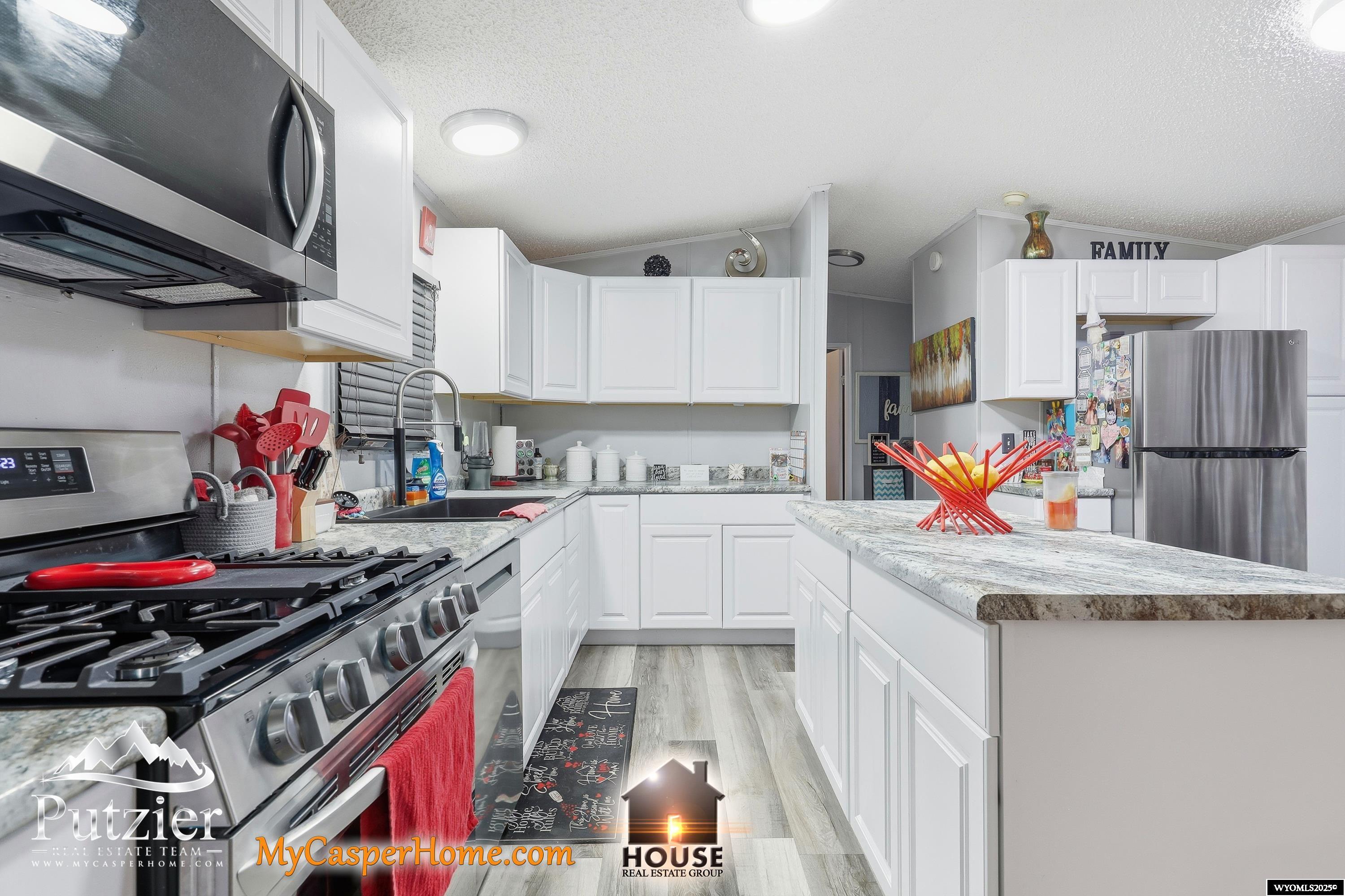 9 Cacti Place Casper, WY 82604 - Photo 6 of 18