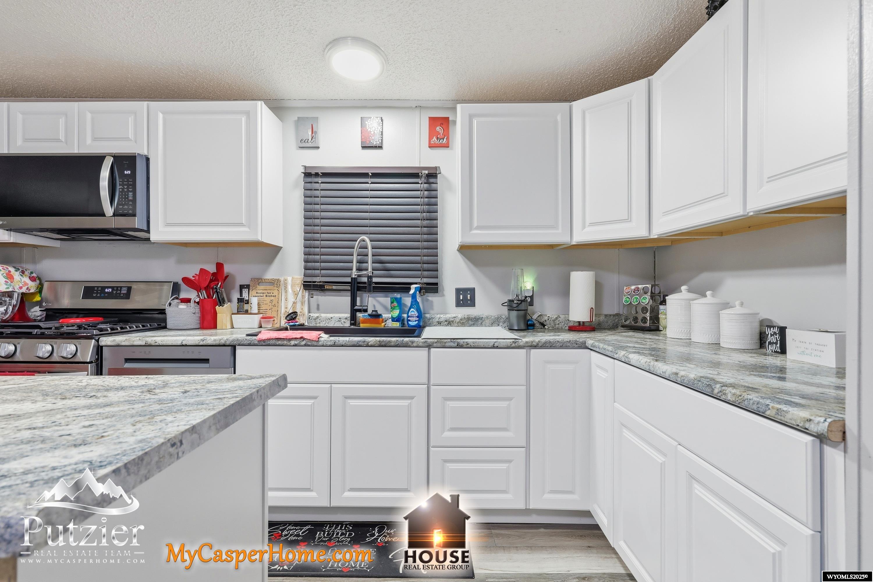 9 Cacti Place Casper, WY 82604 - Photo 7 of 18