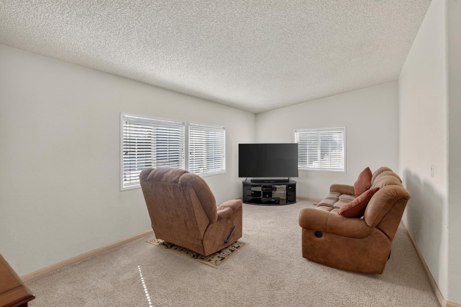 26174 Fuhrman Road Acampo, CA 95220 - Photo 13 of 47 Gallery Image 13