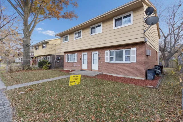$1,525 | 1120 Lincoln Avenue, Rockford, IL 61102