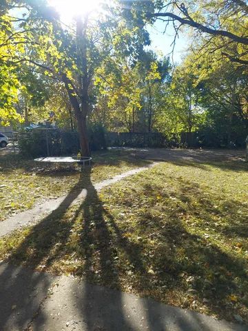 $1,525 | 1120 Lincoln Avenue, Rockford, IL 61102