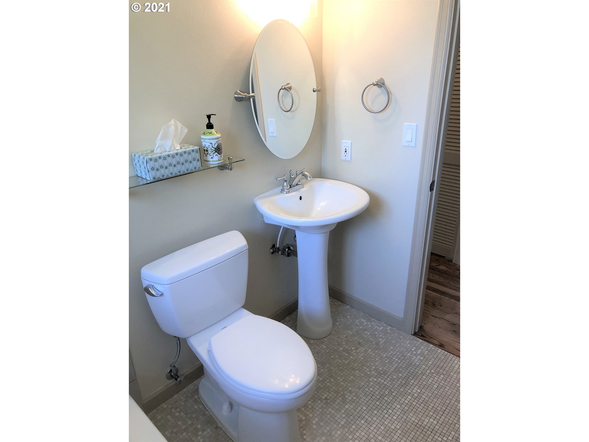 1421 Umpqua Road Woodburn, OR 97071 - Photo 16 of 20 Gallery Image 16