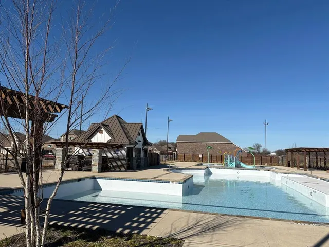 $2,800 | 4019 Cribbing Trail, Aubrey, TX 76227