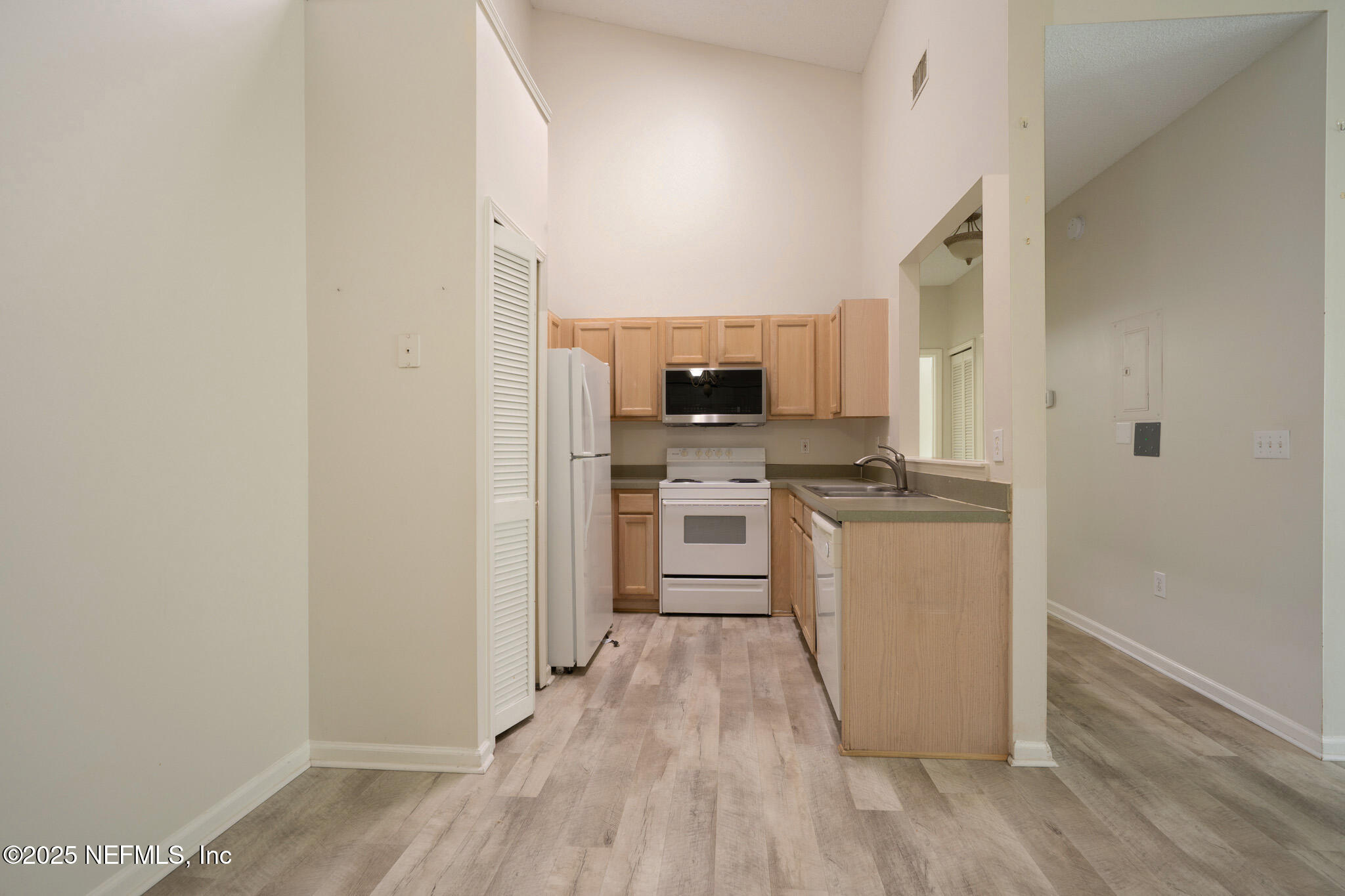 1601 Nectarine Street, Unit F5 Fernandina Beach, FL 32034 - Photo 13 of 26 a3