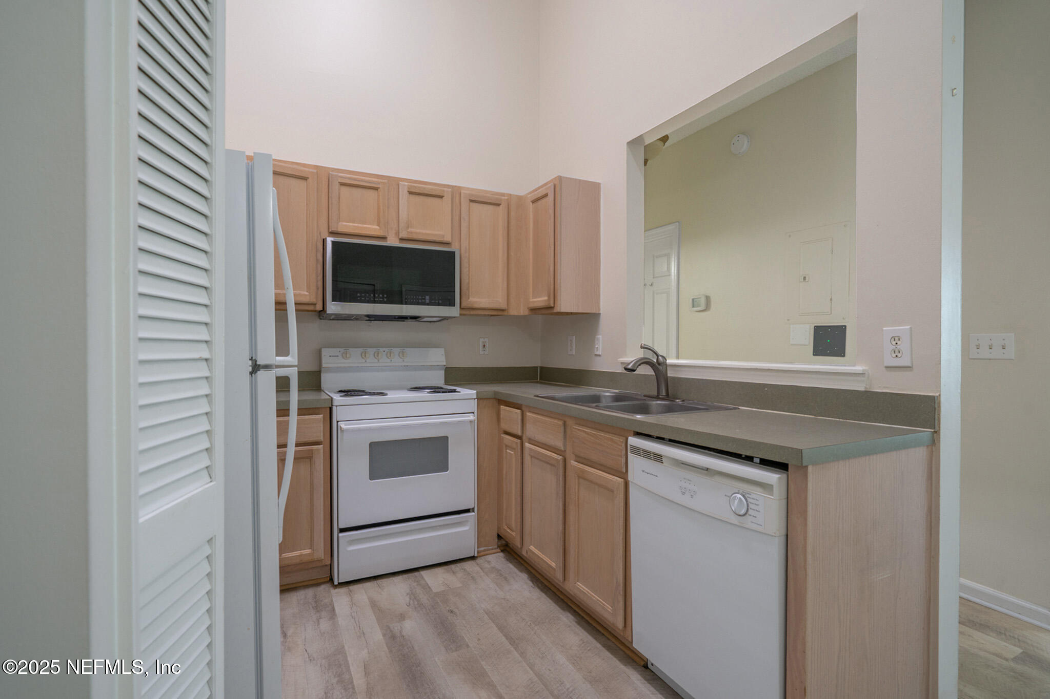 1601 Nectarine Street, Unit F5 Fernandina Beach, FL 32034 - Photo 14 of 26 a4