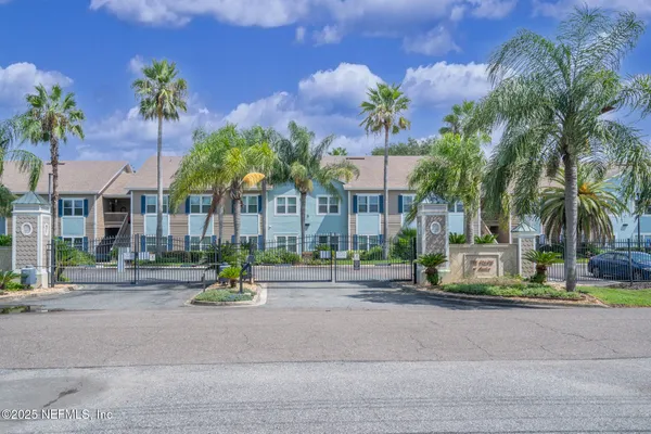 $268,000 | 1601 Nectarine Street, Unit F5, Fernandina Beach, FL 32034