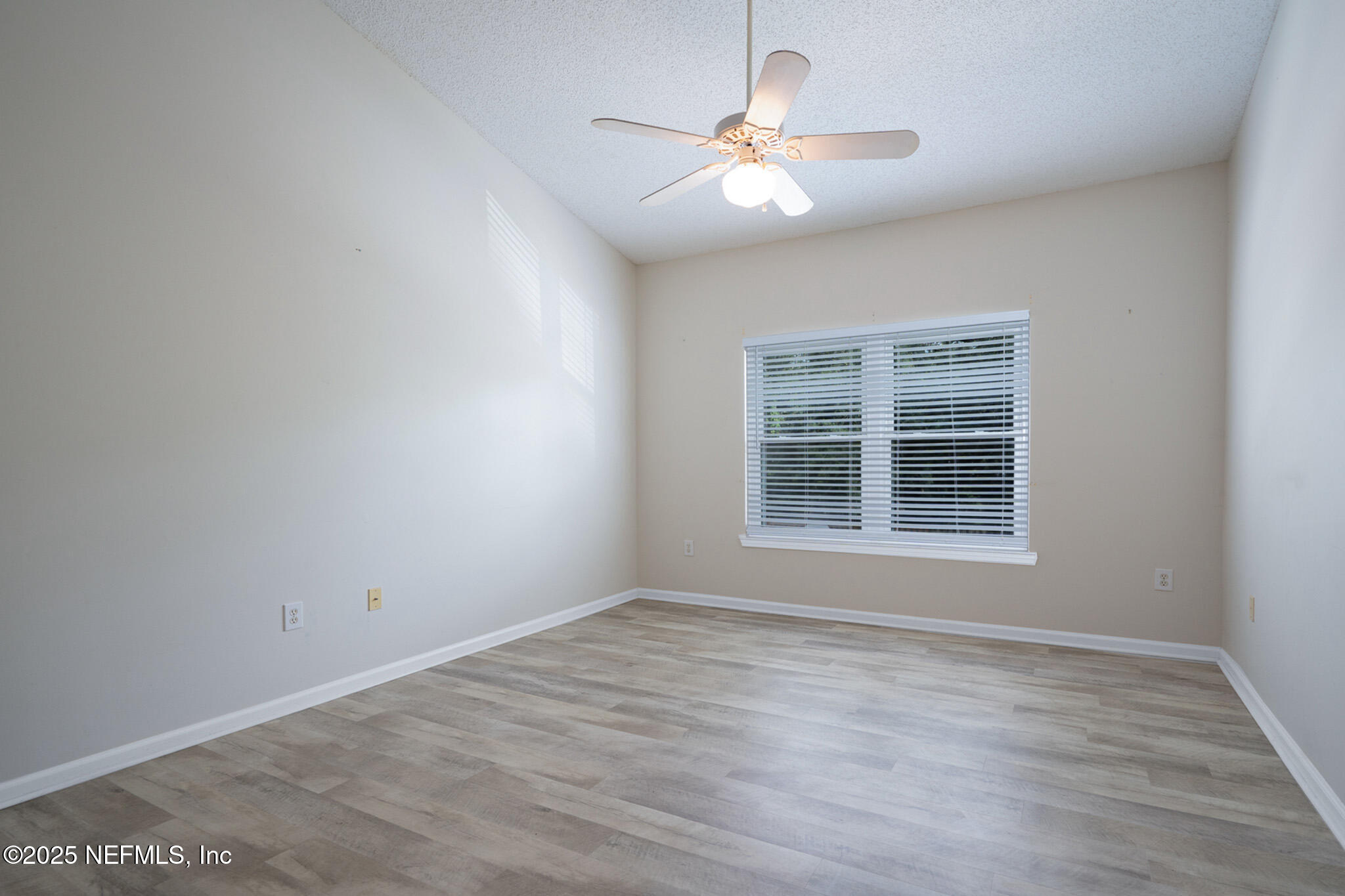 1601 Nectarine Street, Unit F5 Fernandina Beach, FL 32034 - Photo 10 of 26 a